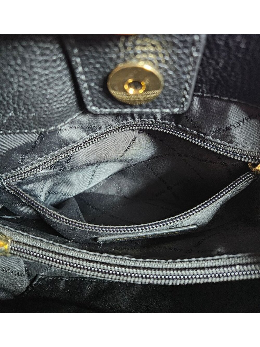 Michael Kors Black Pebbled Leather Crossbody/Shoulder Chain Strap Bag - Picture 12 of 15